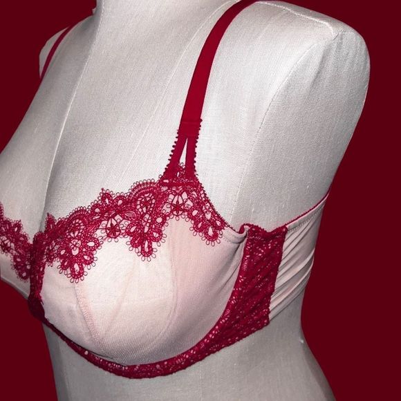 Victoria’s Secret Dream Angles Push Up Bra 32B - Picture 2 of 5